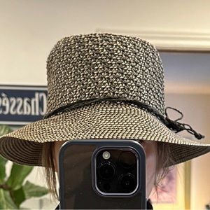 Nine West straw hat - perfect for a beach holiday.